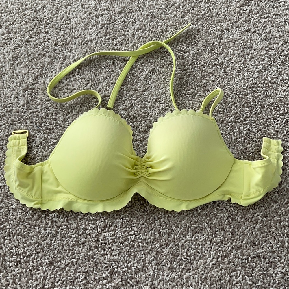 Victoria’s Secret bikini top